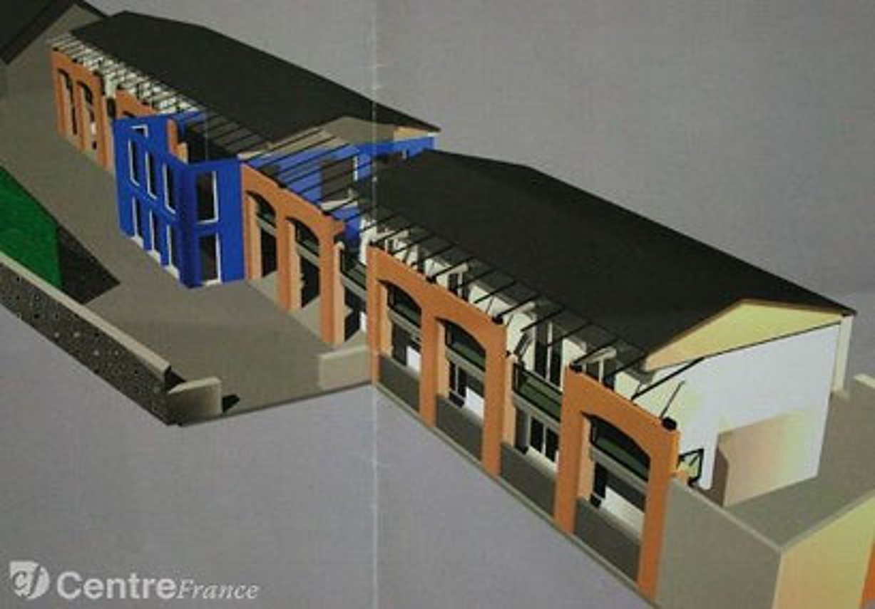 Rendu en 3D d'un ensemble de bâtiments à toit sombre, avec des arcades orange et une façade bleue, publié par Centre France.